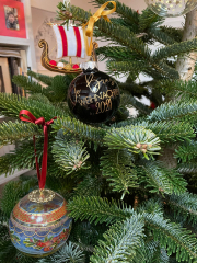 12.2021 - Weihnachtskugel Tradition